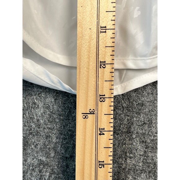 Nike Womens Running Tempo Shorts Extra Large XL White Reflective Lightweight - Picture 9 of 9